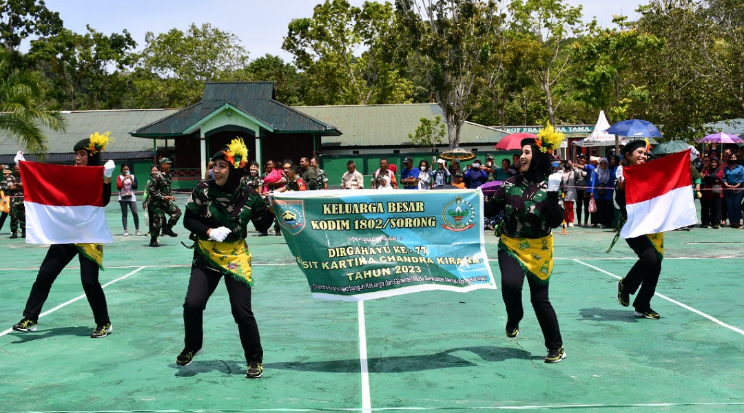 Danrem 181/PVT Membuka Lomba Joget Loreng Dalam Rangka Hut Persit Ke-77 TA.2023